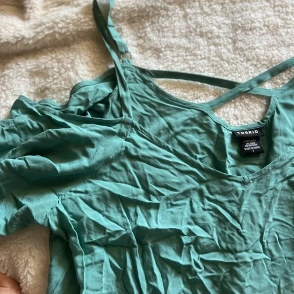 Women's Torrid Teal Blouse - Picture 2 of 5